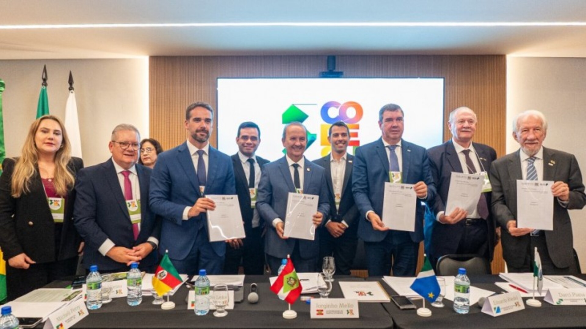 Plano Visão 2040 é apresentado por governadores do Sul com metas para clima, educação, segurança e infraestrutura.