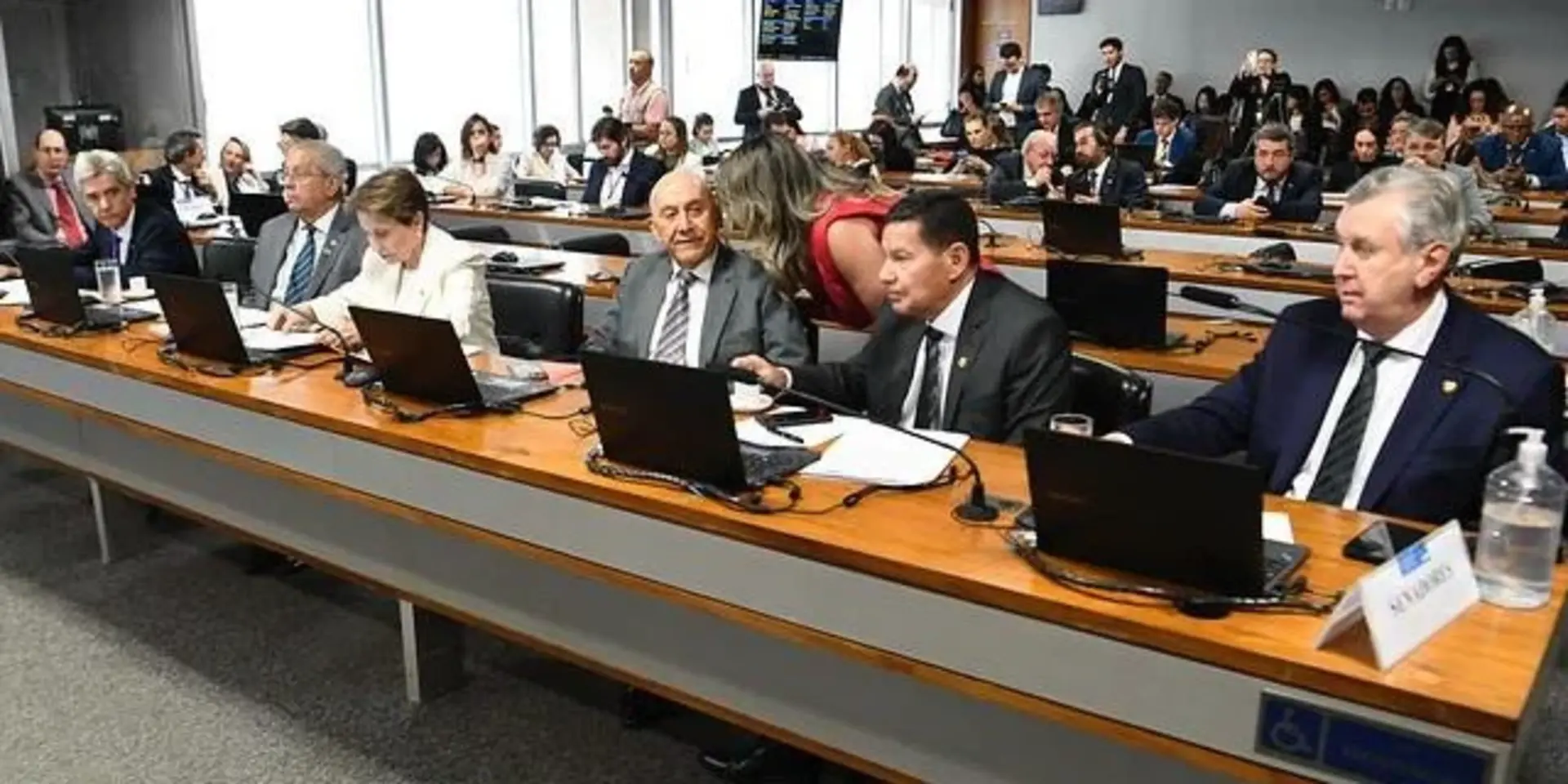 Matéria é de autoria do senador Luis Carlos Heinze e foi aprovado pela Comissão de Agricultura e Reforma Agrária