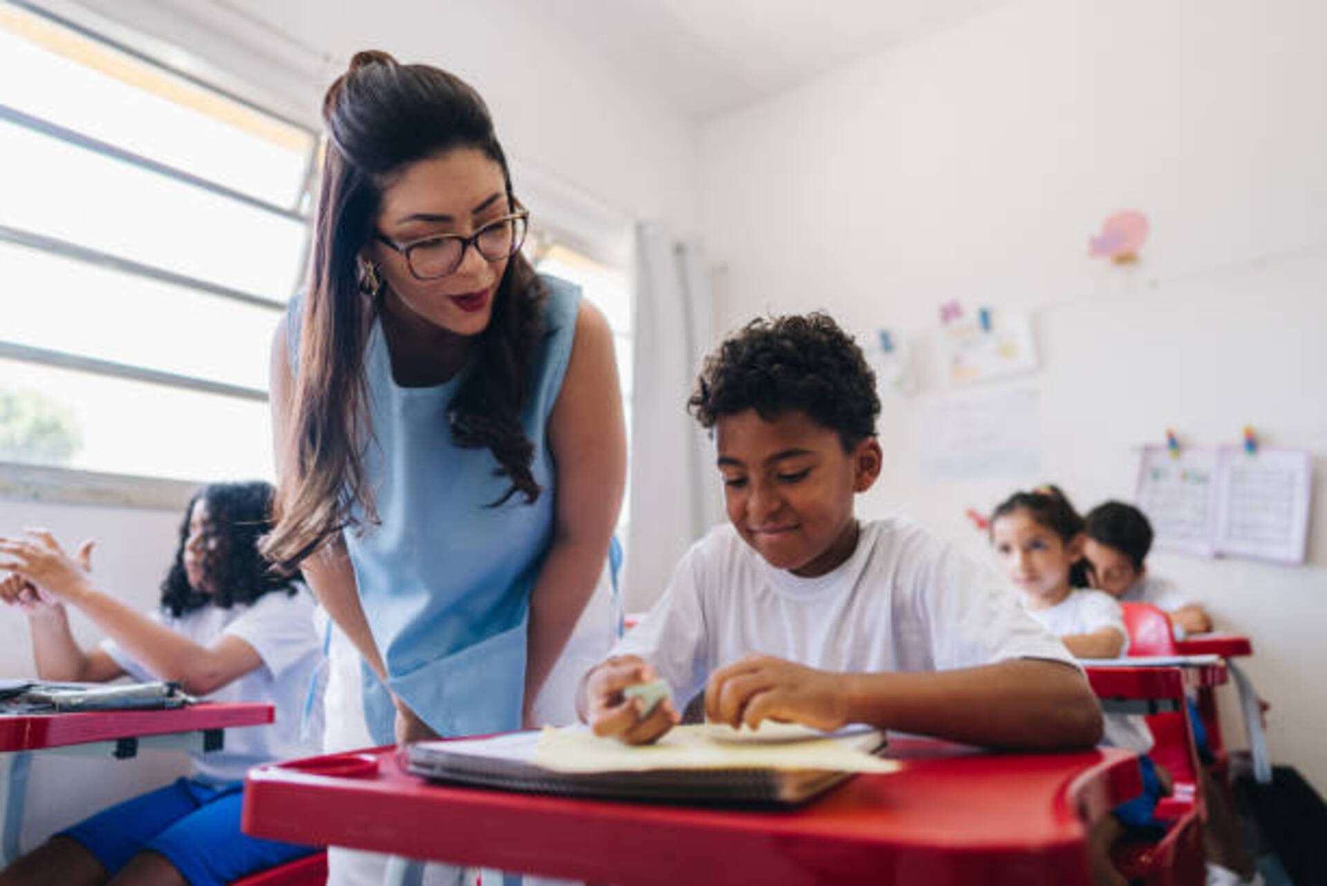 Profissionais da educação municipal terão prioridade para matricular seus filhos nas escolas onde trabalham.