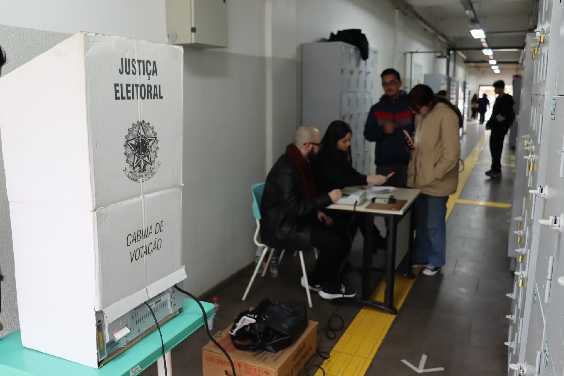A votação foi realizada ao longo do dia nas dependências do IFFar e contou com ampla participação dos estudantes dos cursos técnicos integrados