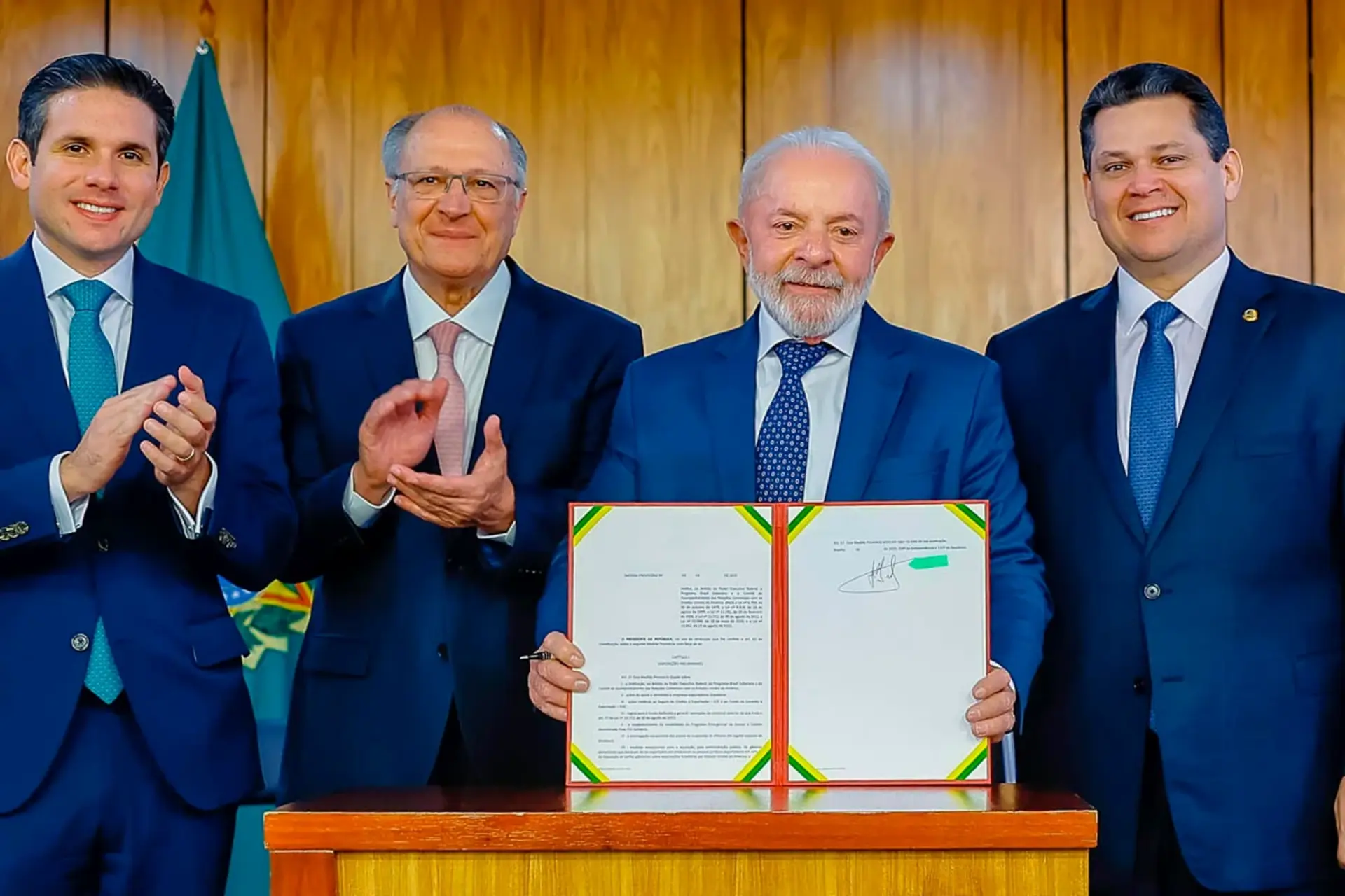 A sobretaxa, anunciada pelo presidente norte-americano Donald Trump, entrou em vigor na semana passada